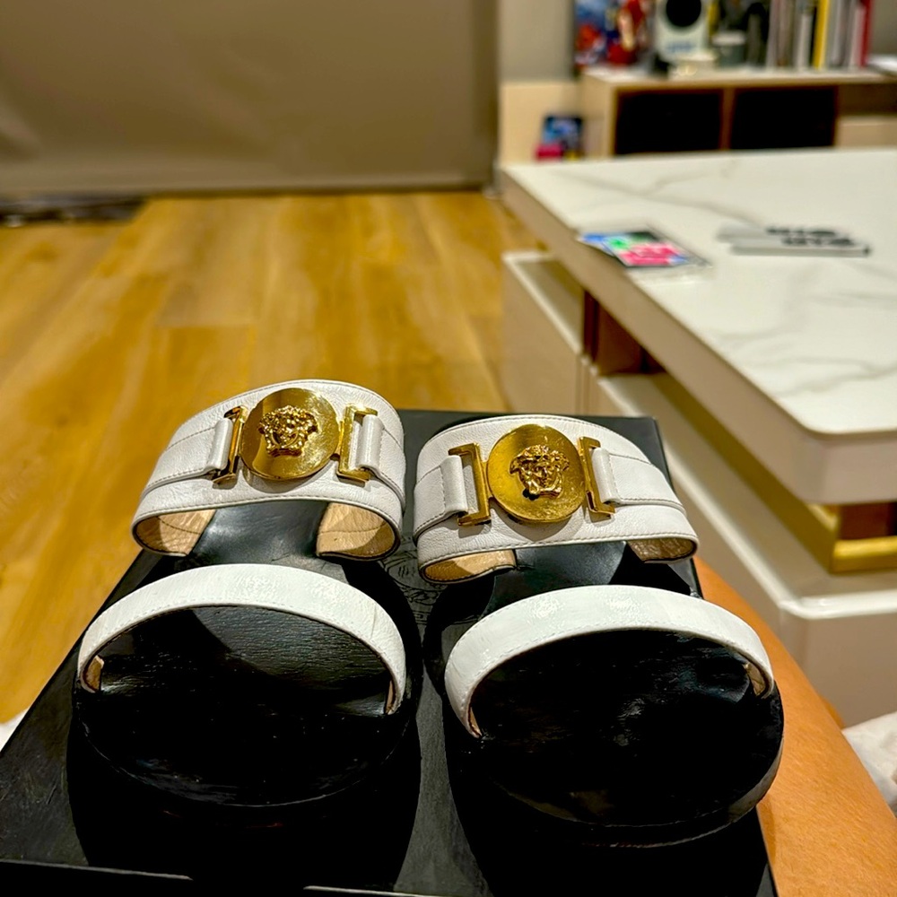 versace sandals